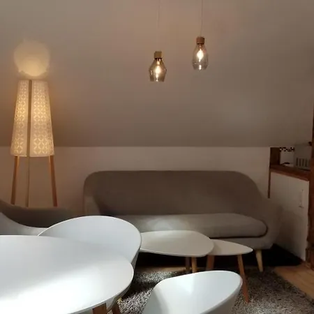 아파트 Ferienwohnung In Der Innenstadt, 1 - #a33107 *